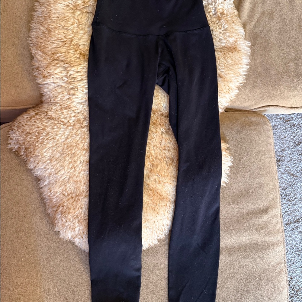 Lululemon Wunder Under 25” SIZE 2